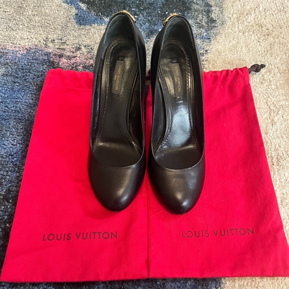 Louis Vuitton Smooth Calf Skin Heels - Picture 3 of 7